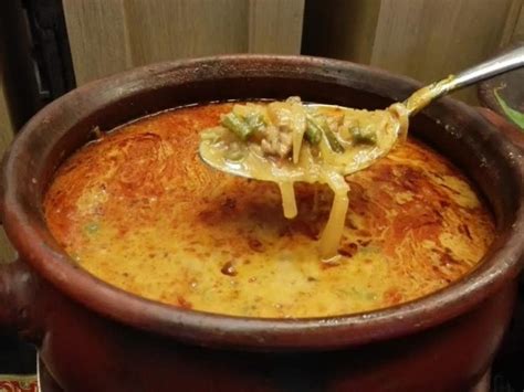 Nah, untuk beli berbagai sayur mayur yang segar, kamu bisa cek di sayurbox official store! Lima Makanan Khas di Indonesia yang Terancam Punah | Tagar