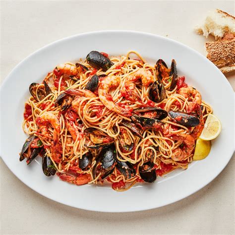 Seafood Spaghetti With Mussels and Shrimp Recipe | Bon Appétit