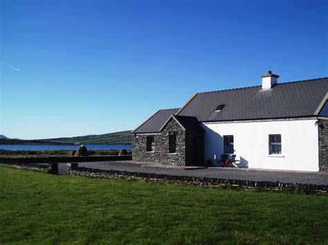 Haus kaufen in irland kompetent exklusiv& leidenschaftlich mit engel & völkers häuser in irland kaufen 800 standorte starke expertise. Ferienhaus, Kerry, Irland, Patricks, Haus von vorne Bild 3 ...