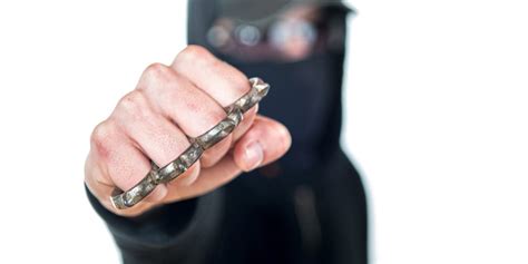 How To Properly Defend Yourself With Brass Knuckles