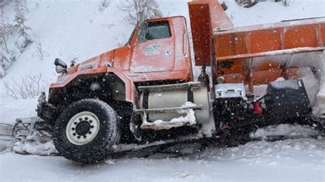 Some Of The Roads Are So Bad In Colorado Even Snow Plows Are Having