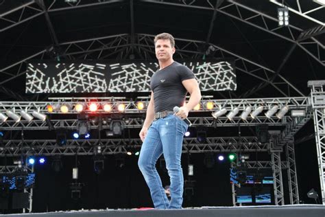 A resenha foi sensacional e teve de tudo. Central de Fãs Eduardo Costa: Fotos Show Rádio 98 FM ...