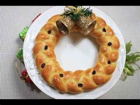Christmas bread wreath side dish. Christmas Wreath Bread Recipe / 圣诞花環麵包 - YouTube