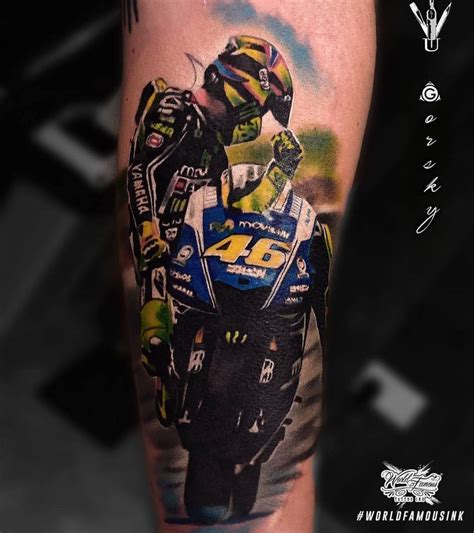 Pilota da corsa con il numero 46. Tattoo De Valentino Rossi