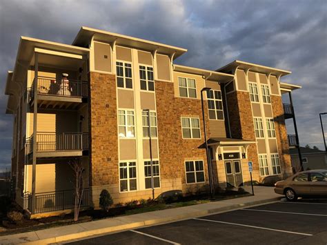 The Knoll at Stone View