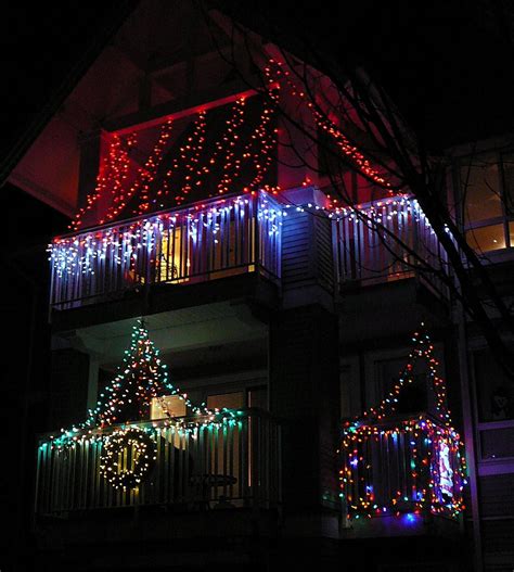 See more ideas about outdoor christmas, christmas, christmas decorations. 35 Best Apartment Balcony Christmas Light Decorating Ideas ...