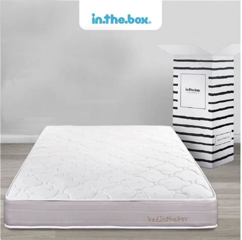 Jika anda tidur sendiri, pilihlah kasur ukuran single size. Harga dan Ukuran Kasur InTheBox Yang Bisa Mengembang ...