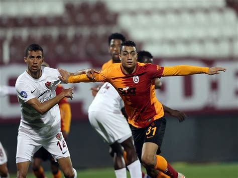 مصطفى محمد لاعب كرة قدم مصري، من ناشئي نادي الزمالك ، ويلعب حاليًا لنادي غلطة سراي في مركز الهجوم بنظام الإعارة من نادي نادي الزمالك. مباشر.. جالاتا سراي 0-0 قونيا سبور.. خروج مصطفى محمد | مصراوى