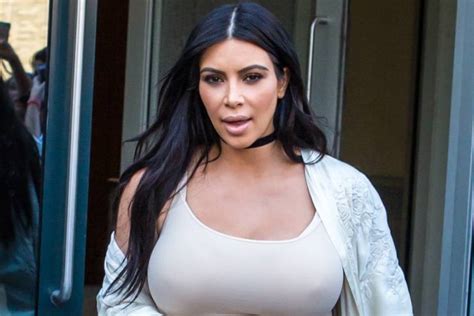 بعد انفصاله عن كيم كارديشيان. كيم كاردشيان ترد على قرار ترامب بمنع دخول العرب إلى أمريكا