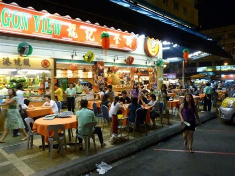 If you love thai street & thai market food be sure to visit thepprasit night market in pattaya thailand. Food Heaven Jalan Alor Kuala Lumpur - SunburstAdventure.com
