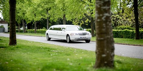 Discover How To Hire The Perfect Limo For Your Prom Night Your Ultimate Guide