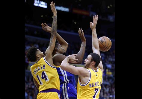 Los angeles lakers basketball game. Lakers stun Warriors 117-97, end Steph's 3-point streak ...