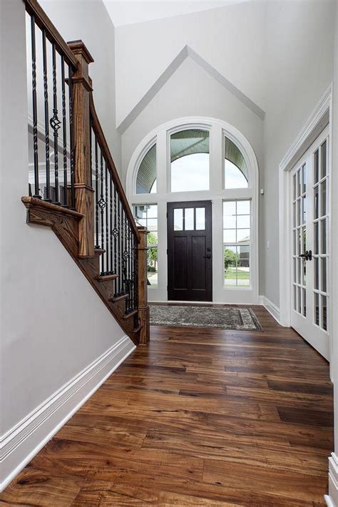 The best gray paint colours. I love the dark wood contrast!!!! Sherwin Williams 'Repose ...