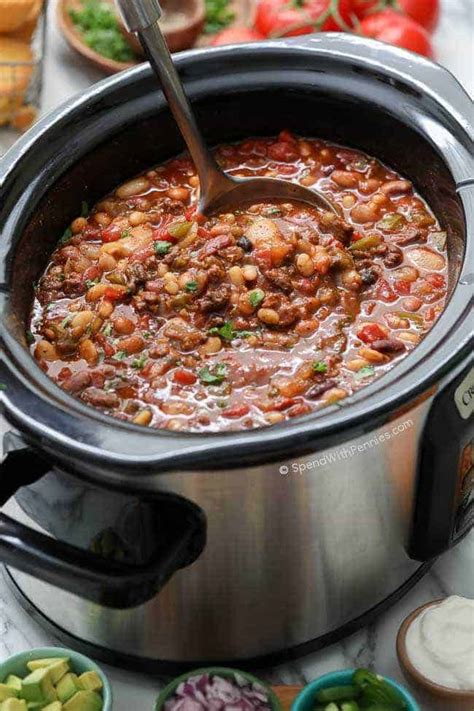 Ao continuar navegando, você concorda com a nossa política de privacidade. 15 Bean Slow Cooker Chili - Spend With Pennies