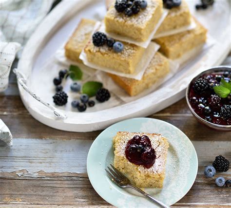 Juli 30, 2020 schmandtorte mit roter grutze der beste rote grutze kuchen mit schmand und mascarpone i einfaches kuchen rezept i en. Polenta-Reis-Kuchen mit blauer Grütze - B.B.'s Bakery