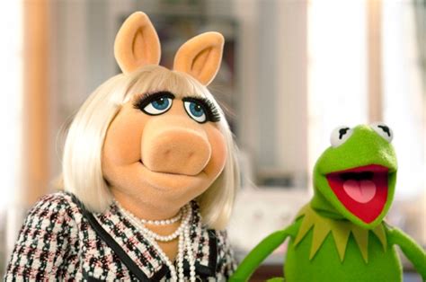 Miss Piggy To Join Kermit The Frog In Muppet Collection At Smithsonian
