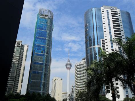 Lot g26 ground floor, no.6 jalan taman setiawangsa au2, taman keramat, 54200 kuala lumpur. Freelance Flaneur: Kuala Lumpur? No, she walked into a door