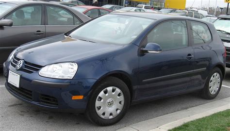 The model received many reviews of people of the automotive industry for their consumer qualities. 2007 Volkswagen Rabbit Base - 4dr Hatchback 2.5L Manual