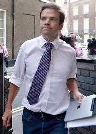 The 21st century fox chiefs, james and lachlan murdoch, who are ceo and chairman respectively, sent a memo to employees on monday pitting their ideals against mr trump's. Murdoch's Sons Rebuked by News Corp. Shareholders - The ...
