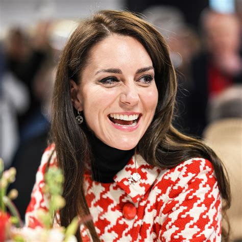 Kate Middleton Wore A Familiar Checkered Coat For A Rugby Match