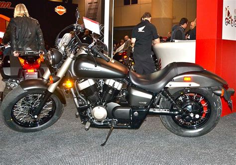 The all new 2020 honda rebel 250cc 300cc 500cc available starting march 2020 new suspension, clutch, lighting, and more. Honda Shadow Phantom 700cc | Carro deportivos