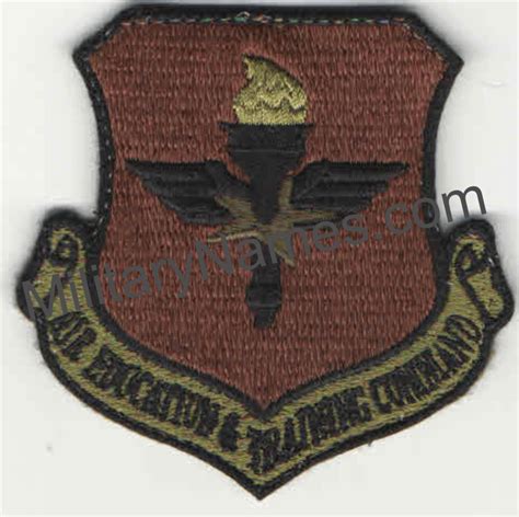 Seadutaaifah10ibb Air Force Education And Training Badge