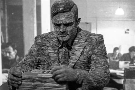 It shows turing seated and looking at a german enigma machine. Alan Turing statue - Foto di Bletchley Park, Bletchley ...