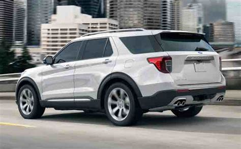 Use the 360° colorizer to customize your viewing experience. 2021 Ford Explorer Platinum Performance | Ford Trend