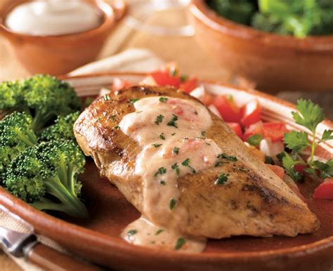Mix sour cream and chicken soup together and pour over chicken. Sautéed Chicken with Sour Cream Sauce - Daisy Brand - Sour ...
