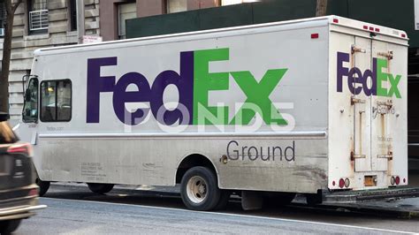 Fedex Ground Truck