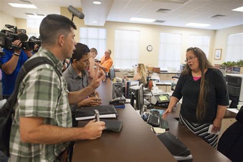 analysis she did it again kentucky clerk refuses marriage license to gay couple los angeles
