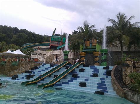 Waduk cengklik park sudah mulai buka namun protokol kesehatan diperketat. Jatiluhur Water World (JWW) Kolam Renang Water Park