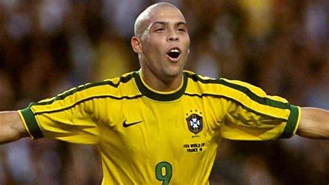 Cristiano ronaldo, latest news & rumours, player profile, detailed statistics, career details and transfer information for the juventus fc player, powered by goal.com. Brazilian legend Ronaldo could return to football | Best ...