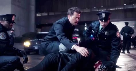 Gotham Knights Actor Playing Dead Batman Shows Off Blood And Shattered
