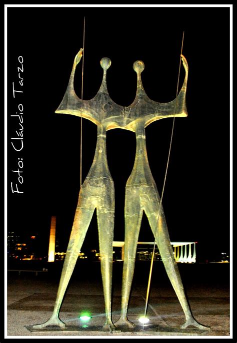 Os sintomas que serão apresentados pelos pacientes com escabiose dependem de vários fatores como o número de ácaros que infectaram o indivíduo, a não causa morte em seres humanos, porém a doença é crônica, acarretando perdas econômicas significativas, que vão desde redução de. MEU OLHAR!!! : Monumentos de Brasília/DF