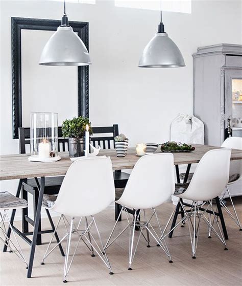 We have the infamous arne jacobsen egg and swan chairs, the eero aarnio ball, bubble and egg pod chairs. Eames DSR Stuhl weiß - POPfurniture.com | Wohn esszimmer ...