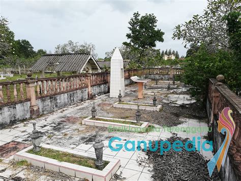 Labelkan peta berikut dan lorekkan menggunakan warna berlainan. Kompleks Makam Askar Melayu Dungun - Ganupedia