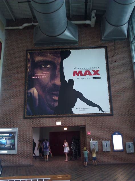 Iapm mall, 6/f, 999 huaihai zhong lu, near shanxi nan lu. Navy Pier IMAX Theatre - 19 Photos - Cinema - Near North ...