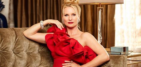 Download and listen online denver clan by franz lambert. Dynasty - Nicollette Sheridan stößt als Alexis Carrington ...