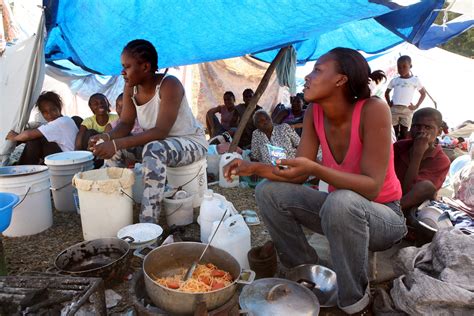 An estimated three million peo. Un mois après le tremblement de terre « Ministère Haïti
