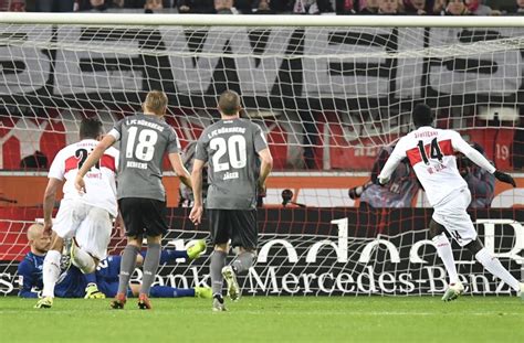 Profile of vfb stuttgart football club with latest results, fixtures and 2021 stats and top scorers. Stuttgart gegen 1. FC Nürnberg: VfB schießt sich aus der ...