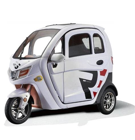 2022 New Design Electric Passager Tricycle Enclosed Type Electric Trike