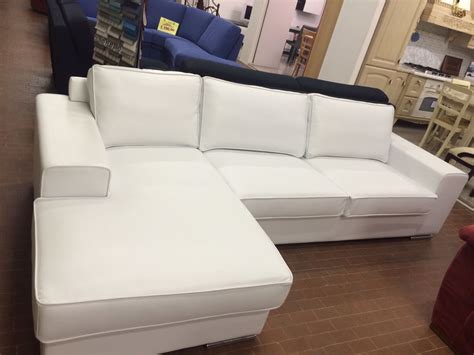 Larghezza 3,30 chaise long 2,20. Divano bianco in pelle con penisola Gienne Italia - Divani ...