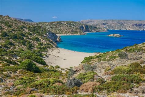 Pláž vai, taktiež nazývaná ako finikodasos, leží na východe kréty a je jednou z obľúbených atrakcií vďaka najväčšiemu palmovému. Vai Palm Beach (Finikodasos) in Lassithi | AllinCrete ...