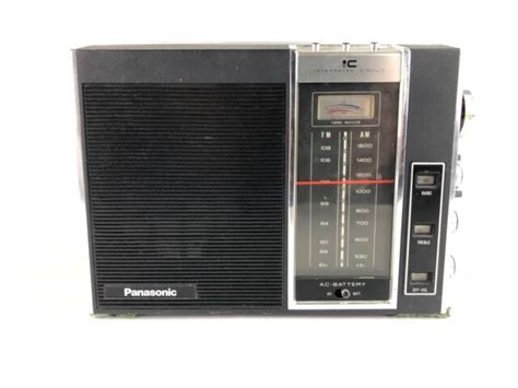 Vintage Panasonic Rf 900 Portable Fm Am Radio Integrated Circuit Acdc