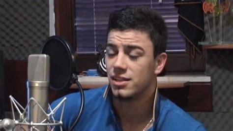 I can be your hero, baby i can kiss away the pain i will stand by you forever you can take my breath away. Enrique Iglesias - Hero (Mateo acoustic cover) - YouTube