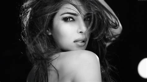 4k Priyanka Chopra Bollywood Beauty Hd Wallpaper Rare Gallery