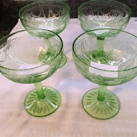 Anchor Hocking Ballerina Cameo Green Tall Depression Champagne Glasses Set Of 4 Antique Price