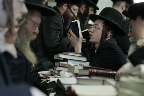 Chasydzi W Leżajsku Poland Hasidic Jews In Lezajsk Flickr