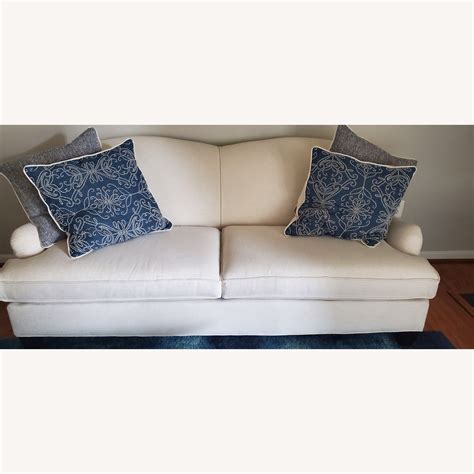 Havertys 2 Seater Sofa - AptDeco